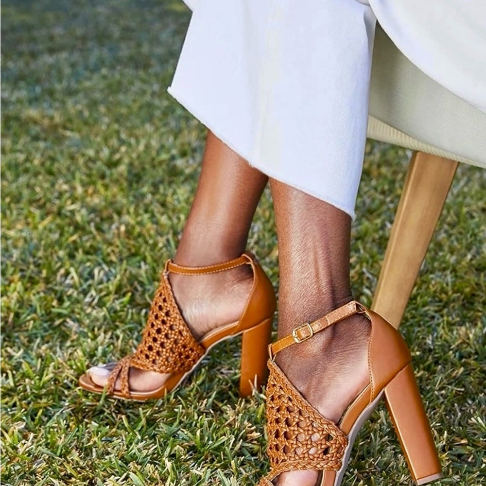 Elegant Tan Women's Heels
